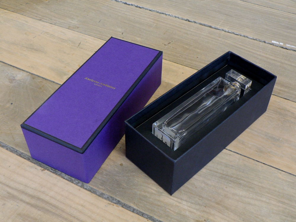 Fragrance box