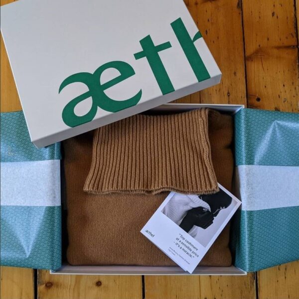 Cardigan Box